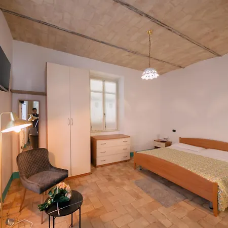 Lory فندق مبيت وإفطار