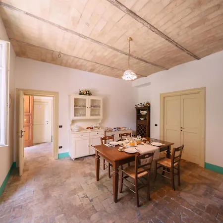 فندق مبيت وإفطار Lory