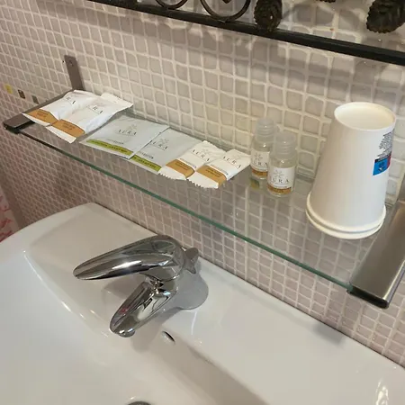 Lory Fara Filiorum Petri