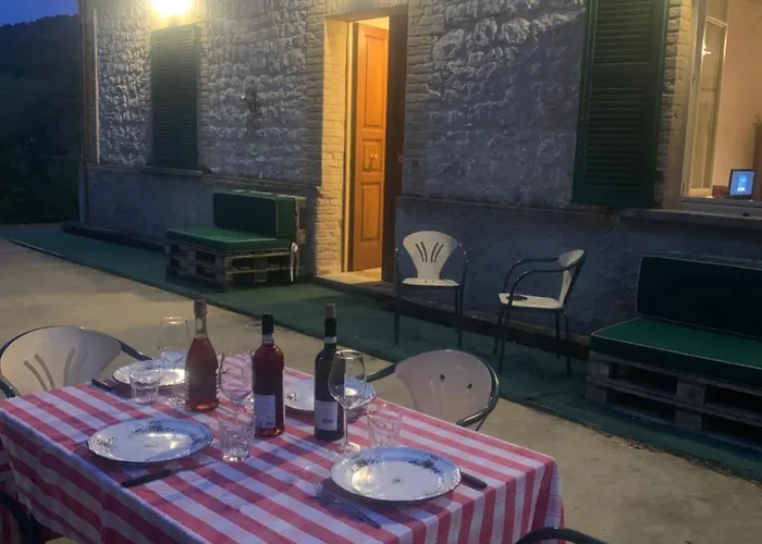 Alojamento de Acomodação e Pequeno-almoço Lory Fara Filiorum Petri